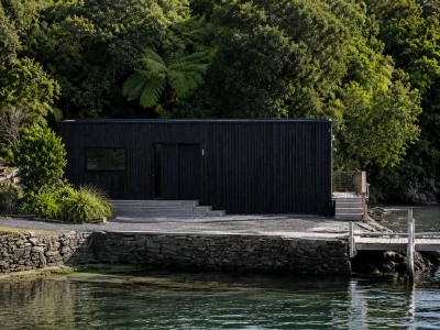 New Zeland Riverside Boathouse